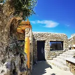 M-vibes Mykonos Apartmanhotel 4*