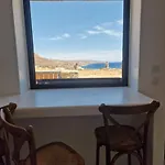 M-vibes Mykonos