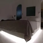 M-vibes Mykonos