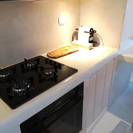 M-vibes Mykonos 4* 卡拉法蒂斯