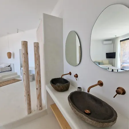 M-vibes Mykonos Apartahotel 4*