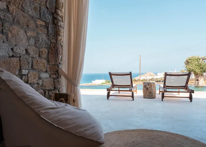 M-vibes Mykonos Aparthotel 4*