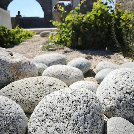 M-vibes Mykonos Ξενοδοχείο με διαμερίσματα 4*