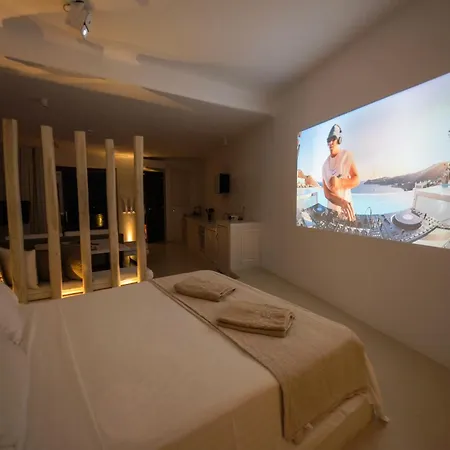 M-vibes Mykonos 4*