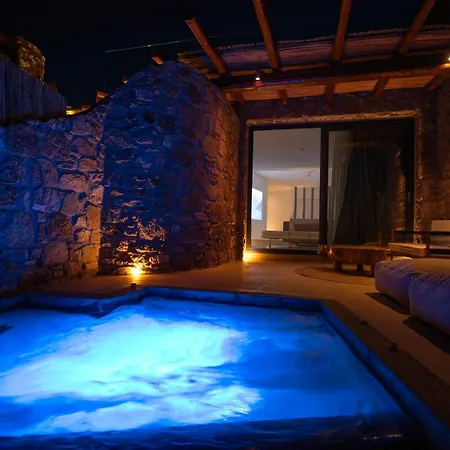M-vibes Mykonos 4*