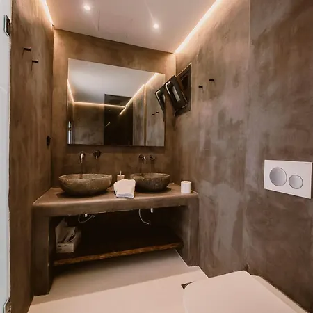 M-vibes Mykonos 4*