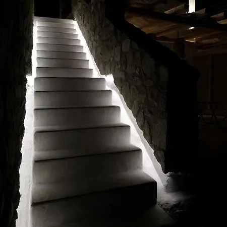 M-vibes Mykonos Ξενοδοχείο με διαμερίσματα Καλαφάτη